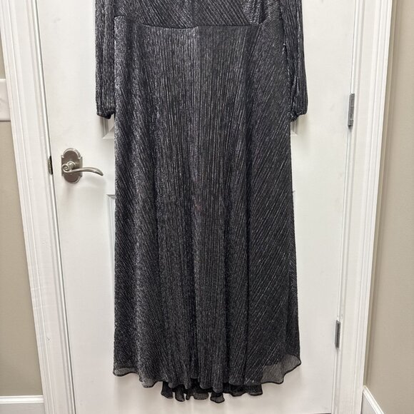 Betsy & Adam Plus Size 22W Black Metallic Long-Sleeve Wrap Cocktail Dress Gown - Picture 7 of 11
